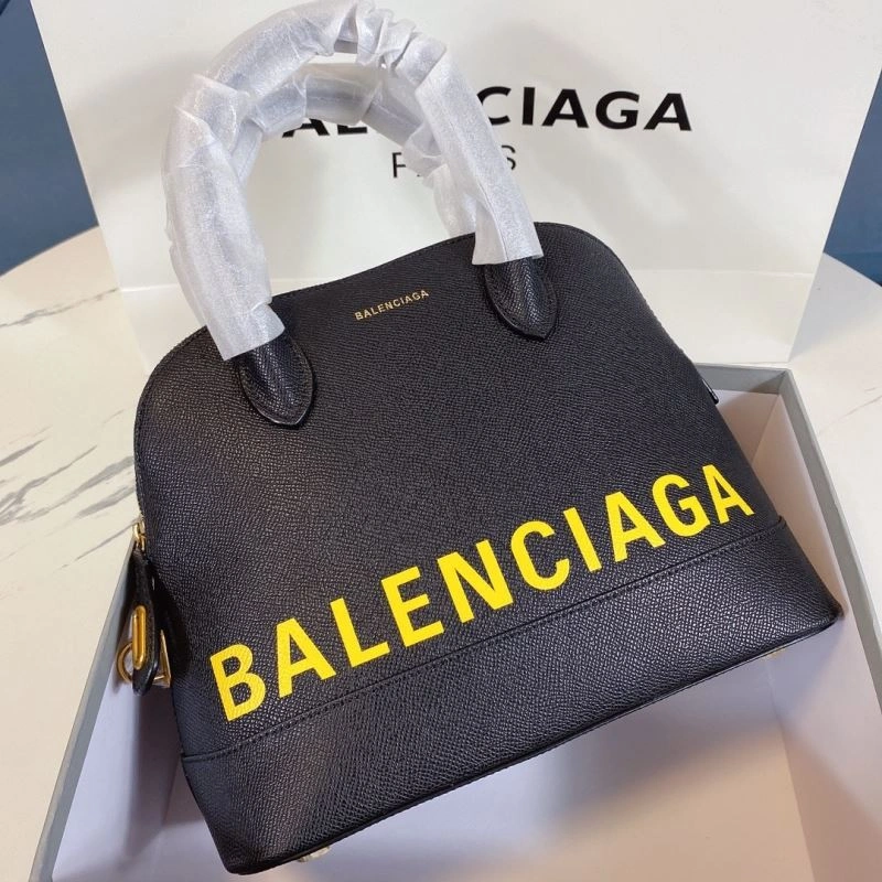 Balenciaga Trend-Defying Oversized Letter Shell Bag Lightweight 75224