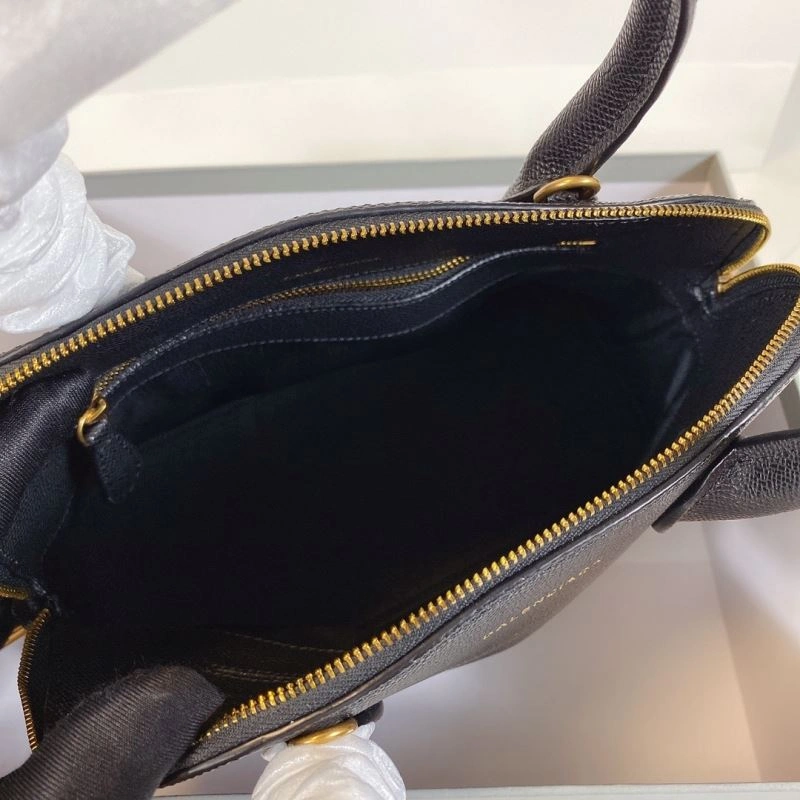 Balenciaga Trend-Defying Oversized Letter Shell Bag Lightweight 75224