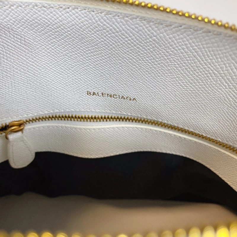 Vibrant Balenciaga Trendsetter Oversized Letter Shell Bag 75232