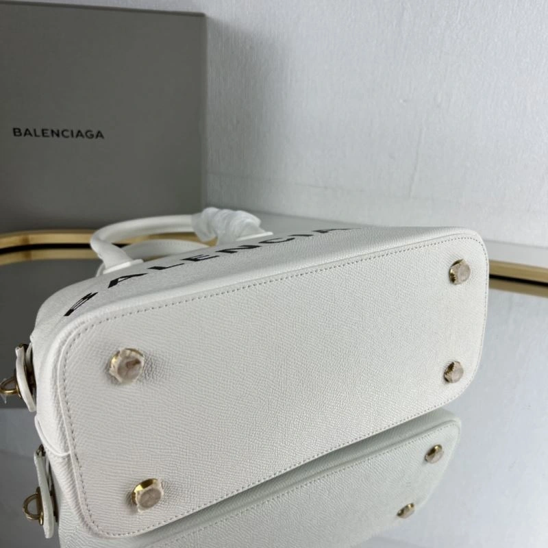 Balenciaga Trendsetter Oversized Shell Bag - Limited Edition S FashionForward 78293