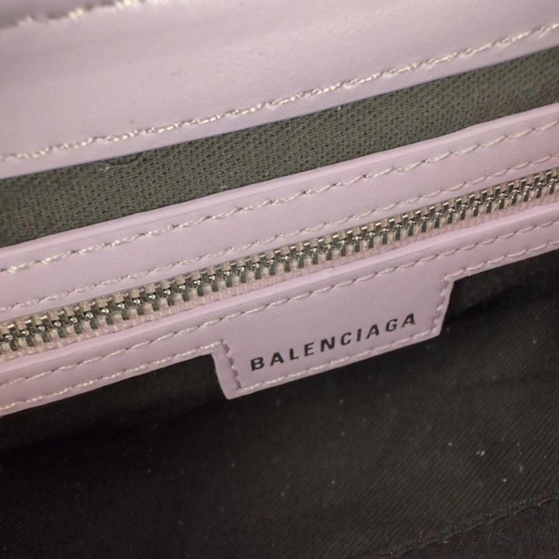 Balenciaga  Lavender Lindsay Handbag with Vintage Charm DailyWear 75356