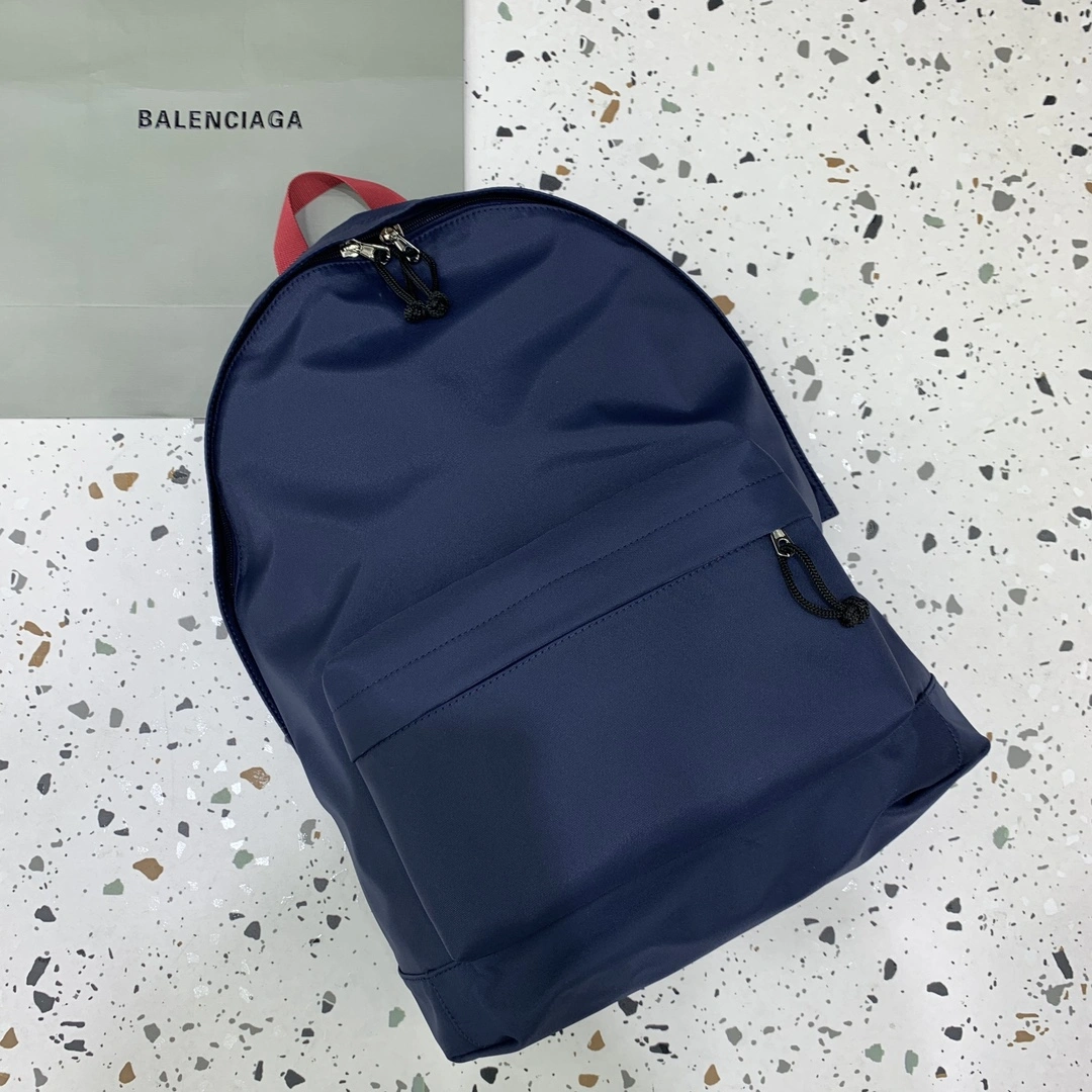 Balenciaga  Minimalist Backpack - High-End Fashion for All Fashionable 64694