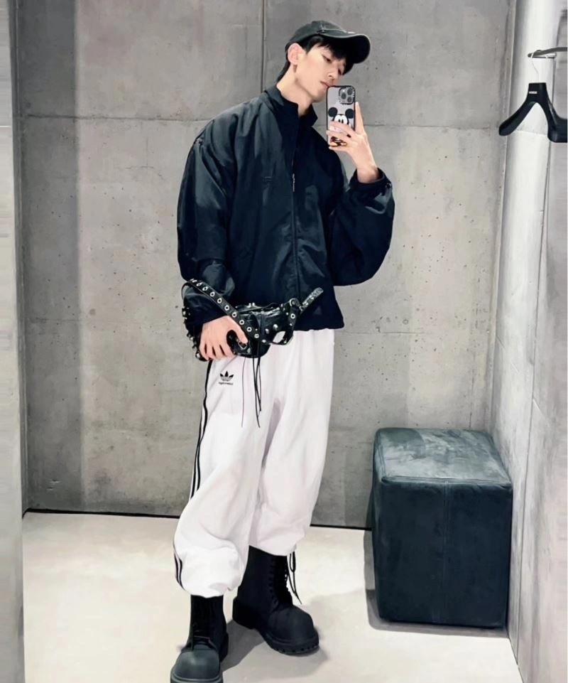 Balenciaga  Unisex Motorcycle Folding Waist Bag - Street Style StreetReady 78563