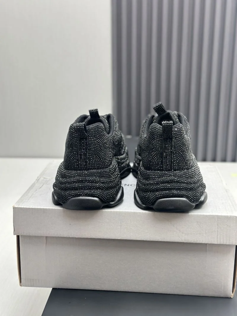 Balenciaga Triple S Series Shoes Youthful 16940