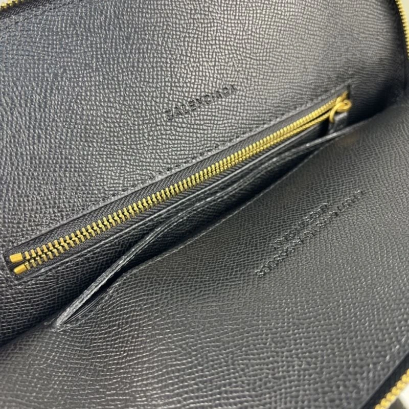 Cozy Balenciaga  Shell Bag - Autumn Winter Collection 78308