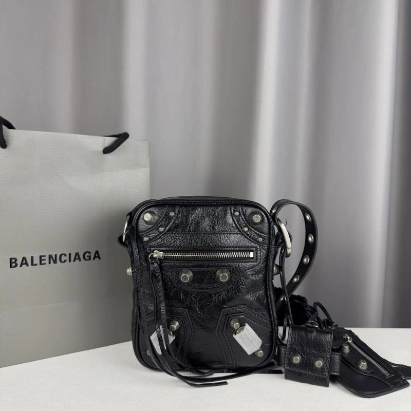 Balenciaga  Vertical Motorcycle Bag in Oil Wax Black Lightweight 70065