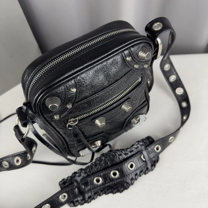 Balenciaga  Vertical Motorcycle Bag in Oil Wax Black Lightweight 70065
