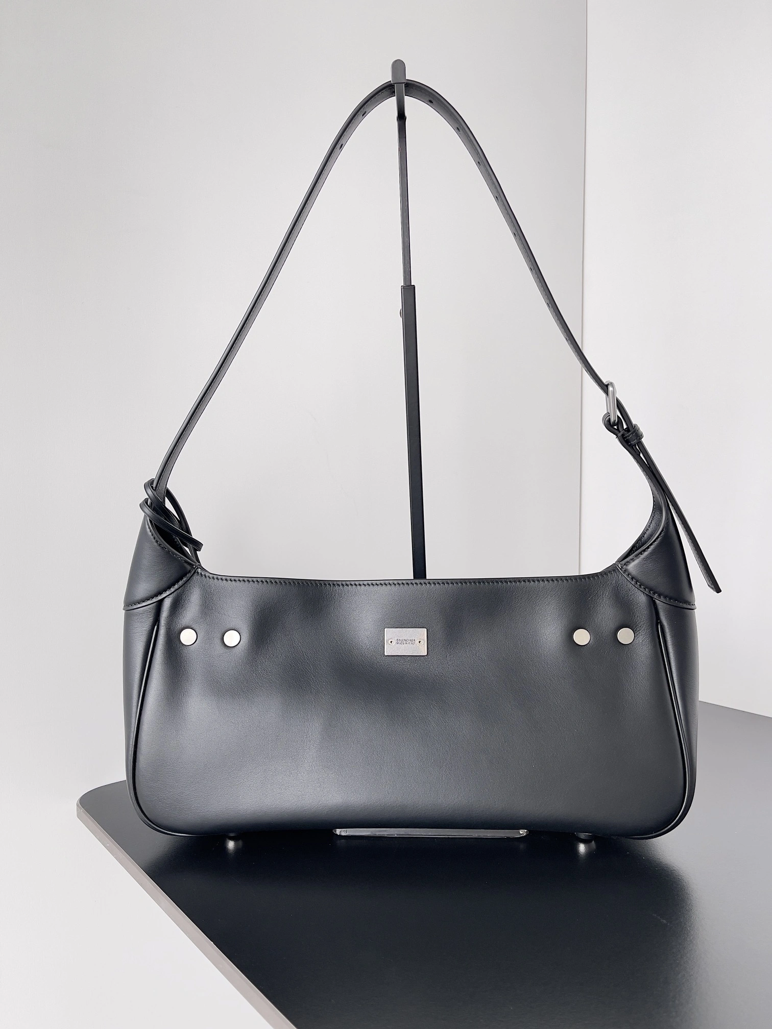 Sporty Balenciaga Urban Air Series Adjustable Shoulder Bag 60926