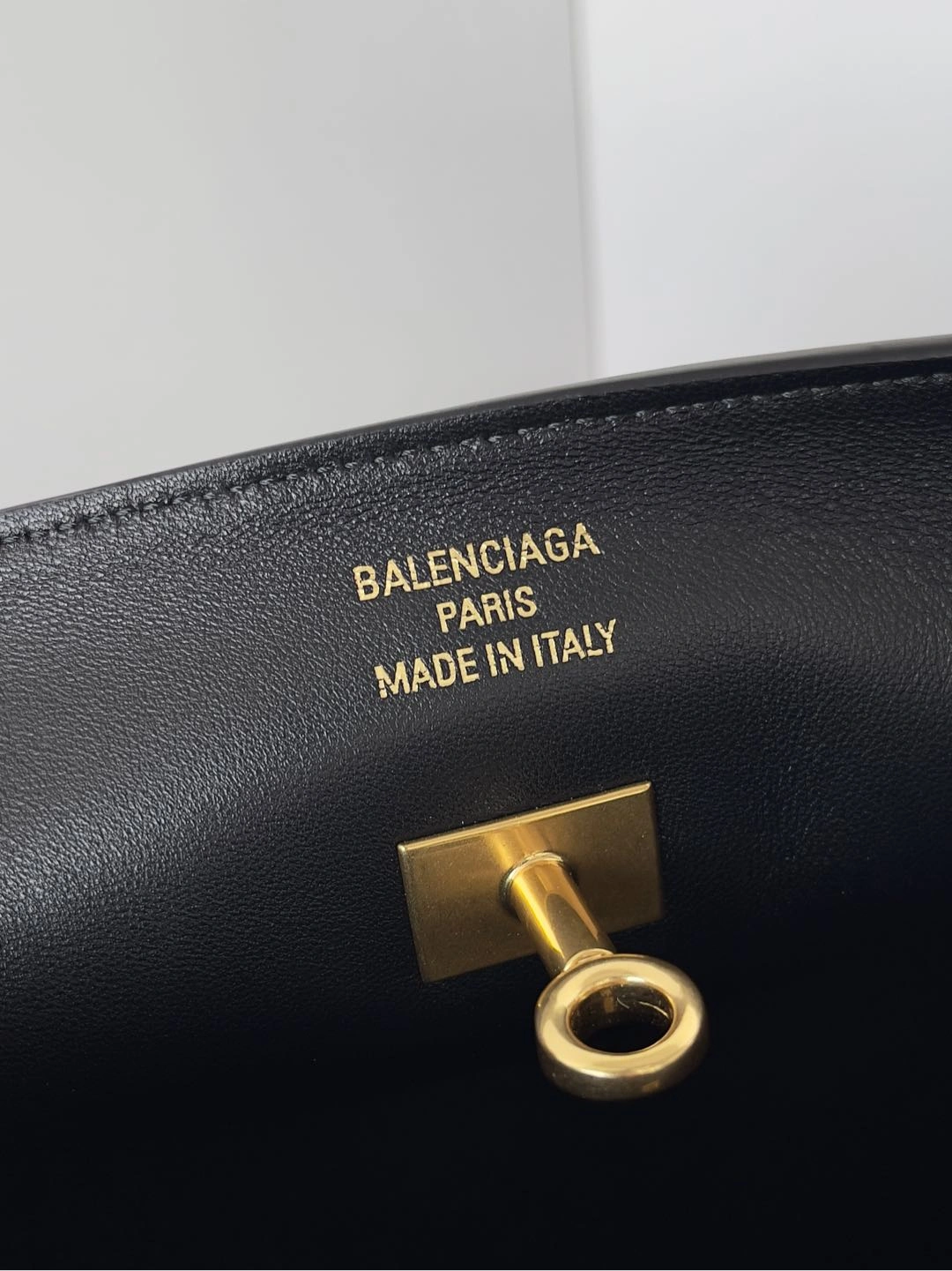 Balenciaga Urban  Air Series Adjustable Shoulder Bag Lightweight 60895