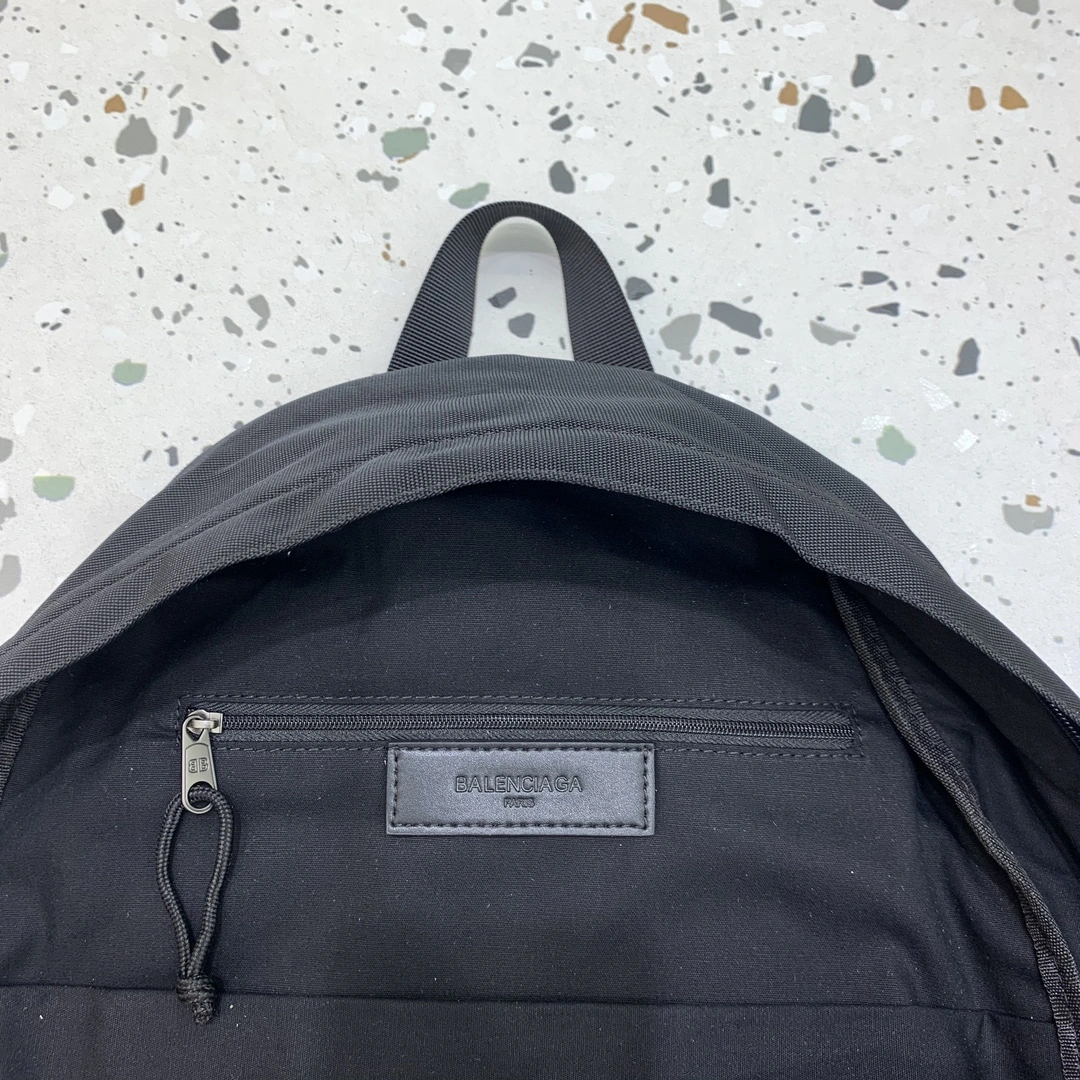 Balenciaga Urban Chic Large  Backpack for Fashion Enthusiasts ZeroBulk 64740