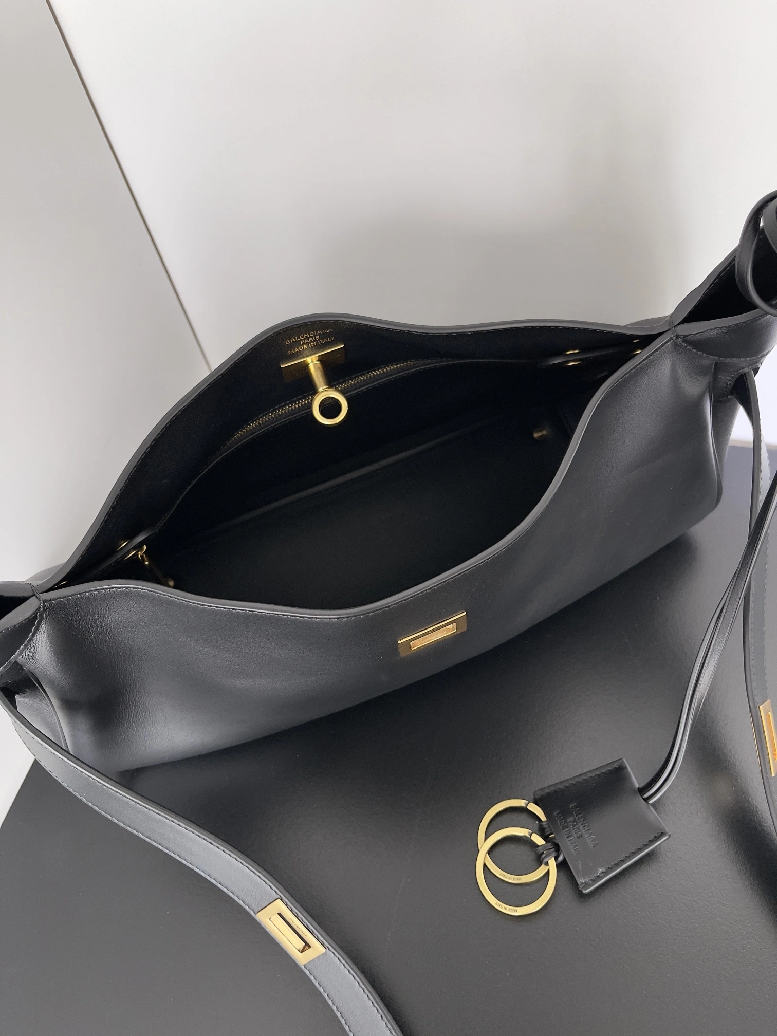 Balenciaga Urban Elegance Air Series Shoulder Bag BestValue 60875