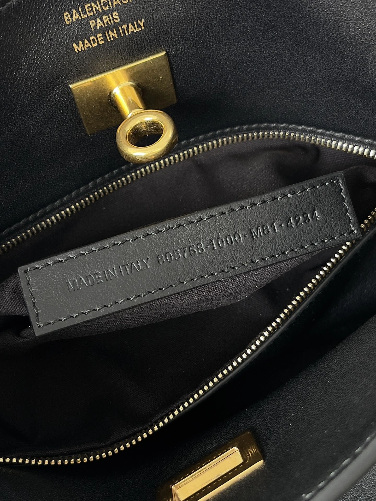 Balenciaga Urban Elegance Air Series Shoulder Bag BestValue 60875