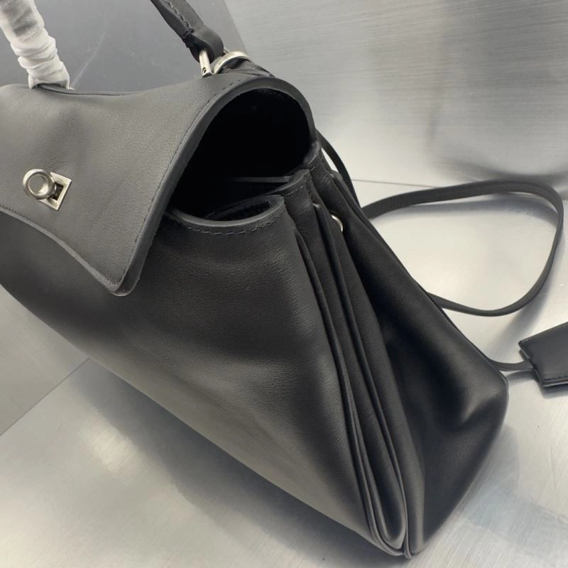 Sporty Balenciaga  Size Handbag Collection 69971