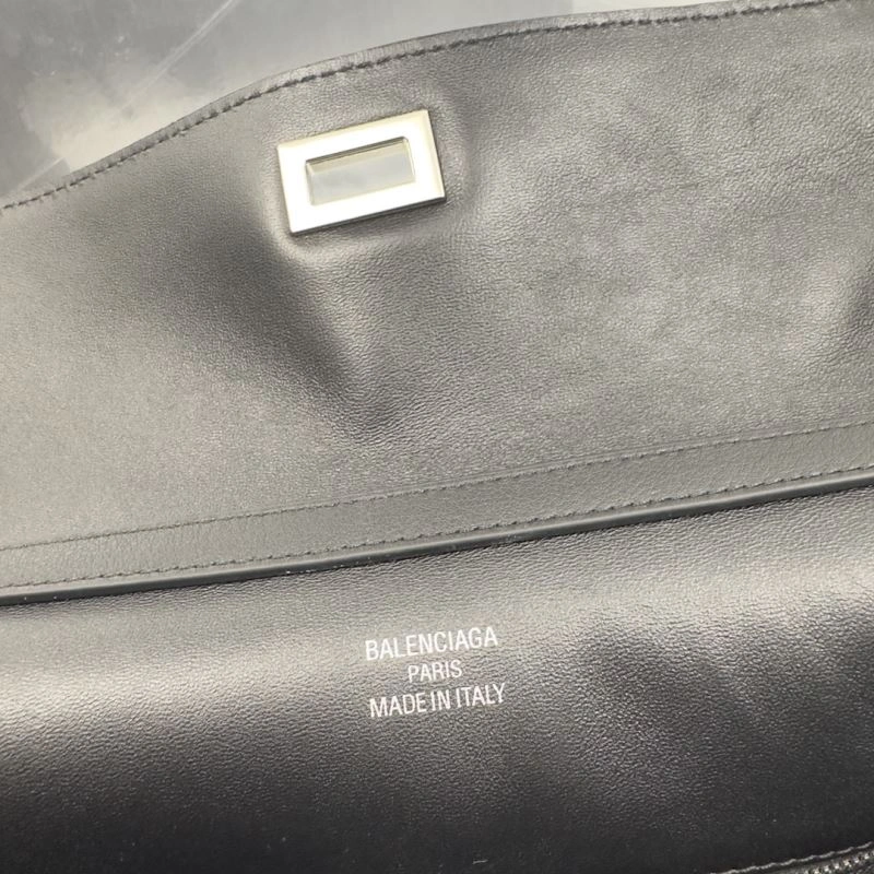 Sporty Balenciaga  Size Handbag Collection 69971