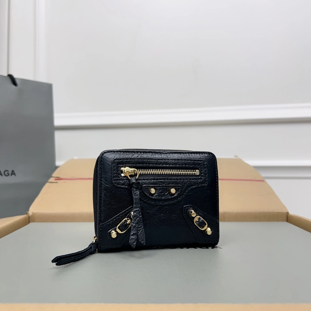 TechFriendly Balenciaga Vintage Cracked Leather  Card Holder 60890