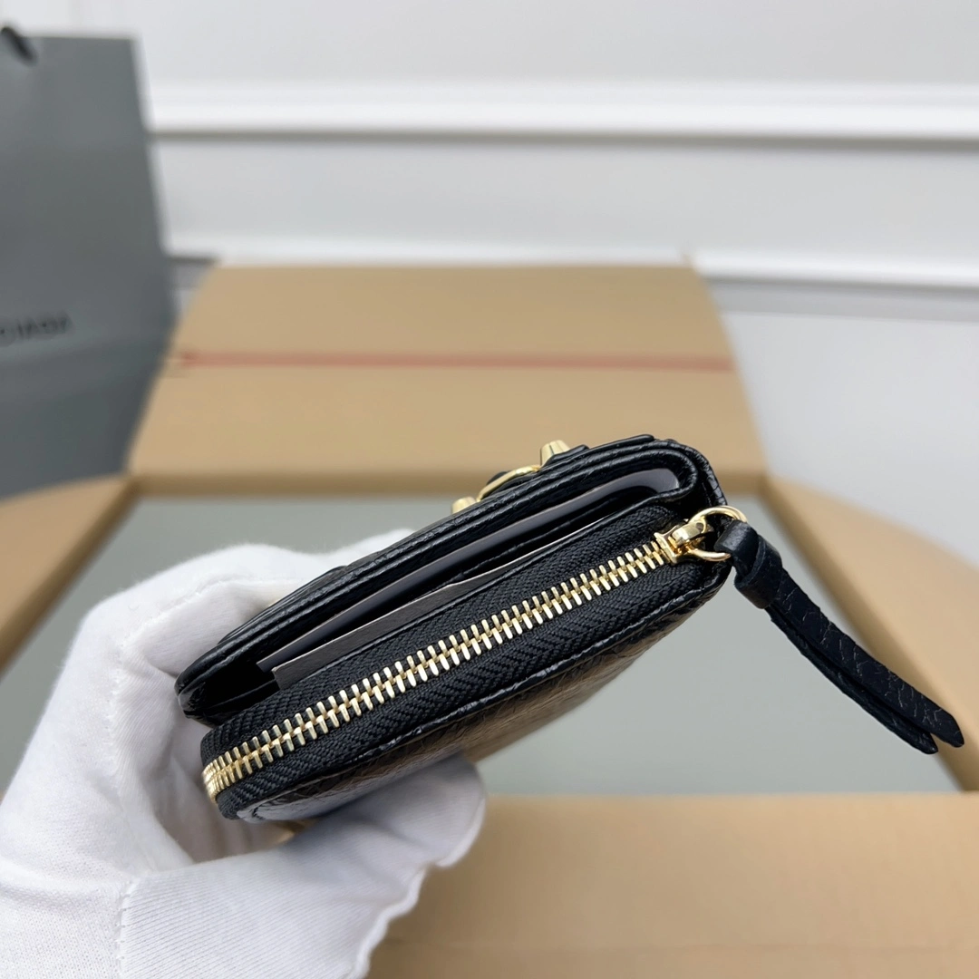 TechFriendly Balenciaga Vintage Cracked Leather  Card Holder 60890