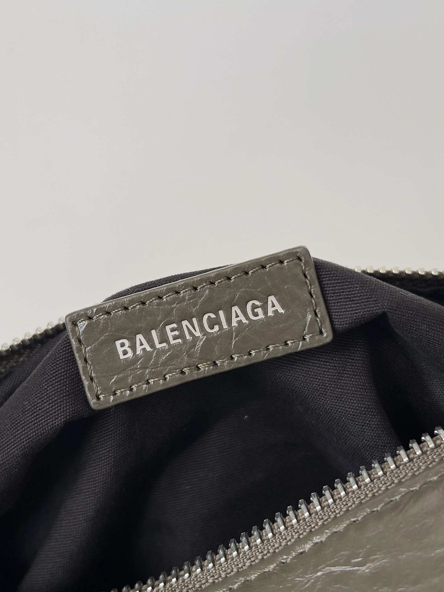 Balenciaga Vintage Lambskin Street Style Multifunctional Shoulder Bag Supportive 64657