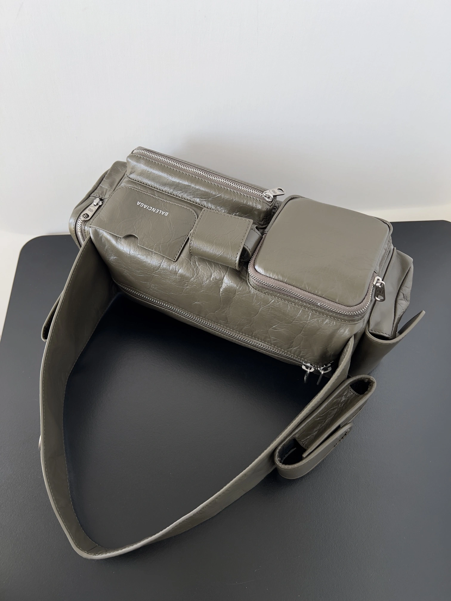 Balenciaga Vintage Lambskin Street Style Multifunctional Shoulder Bag Supportive 64657