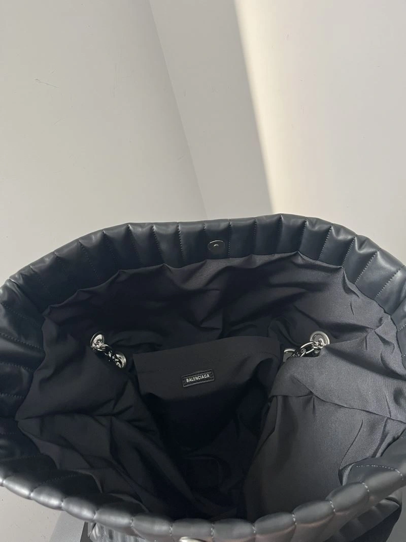 EyeCatching Balenciaga Winter 23 Soft Calfskin  Tote Bag 69939