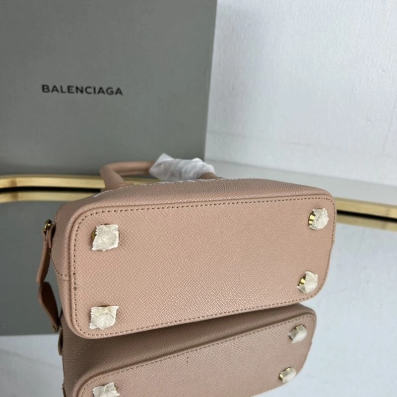 Balenciaga XXS Oversized Letter Shell Bag - Mini Fashion Statement TimelessDesign 78298