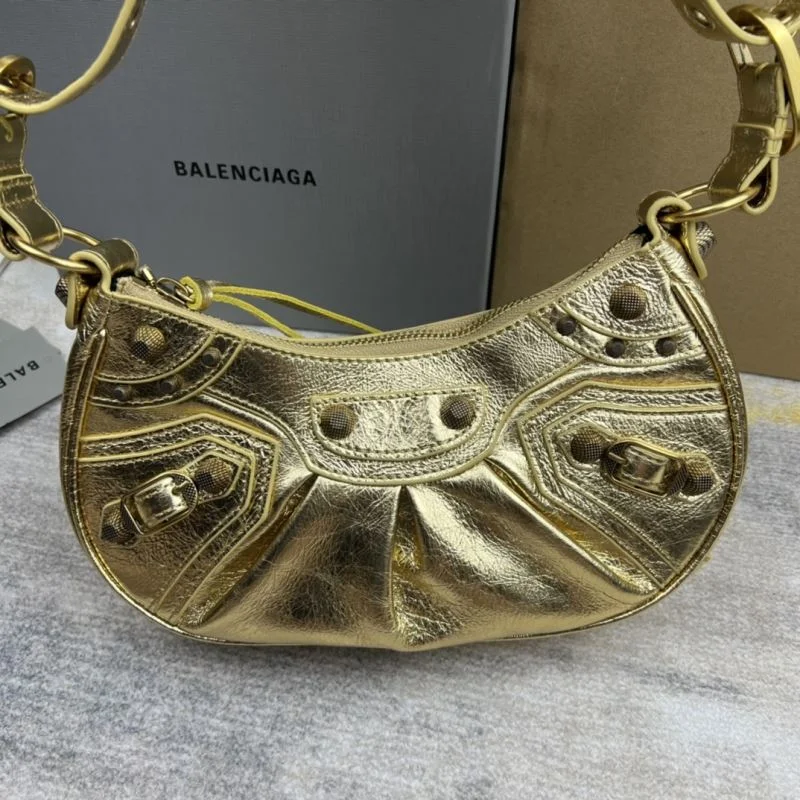 Popular Balenciaga Xiaojin Retro Motorcycle-Inspired Half Moon Dumpling Bag 38351
