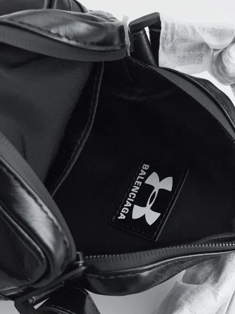 Balenciaga x Under Armour Black Leather Crossbody Bag Chic 38225