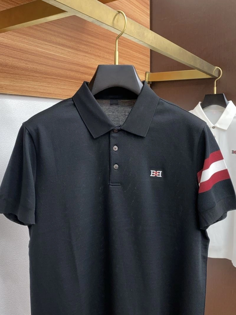 UrbanChic Bally T-Shirts 160975
