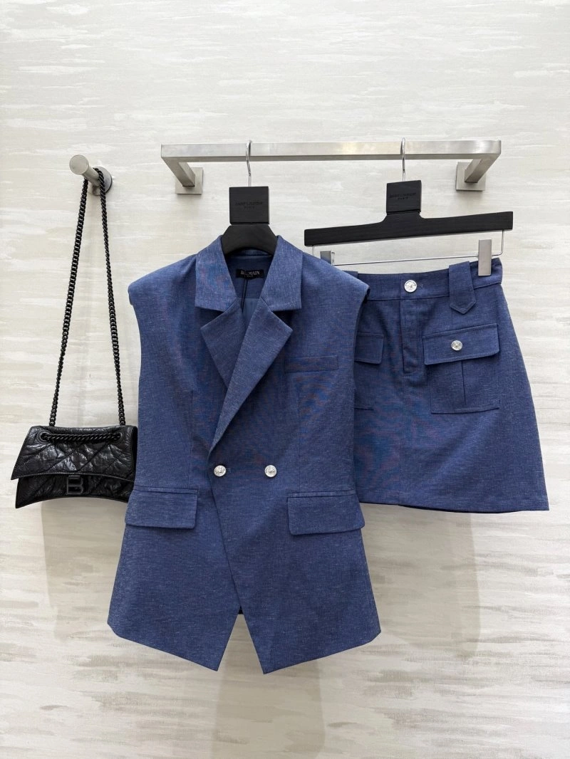 Balmain Dress Suits EasyCare 98952