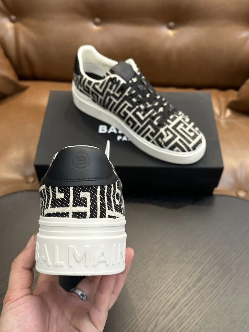 FlexibleFit Balmain Shoes 5300