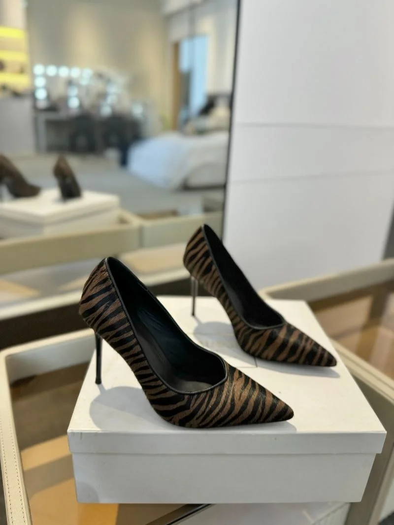 Supportive Balmain Shoes 10494