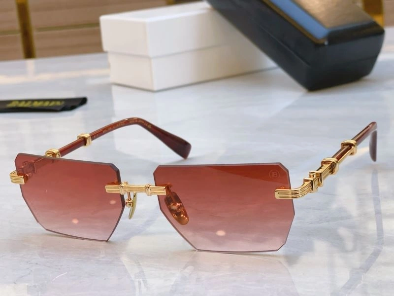 RelaxedFit Balmain Sunglasses 277010