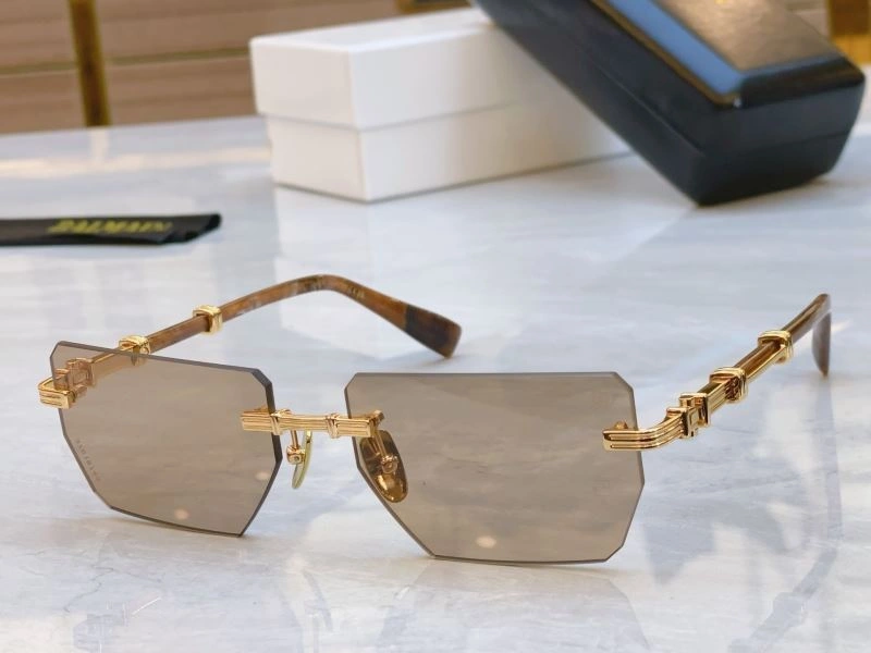 RelaxedFit Balmain Sunglasses 277010