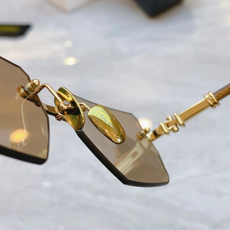 RelaxedFit Balmain Sunglasses 277010