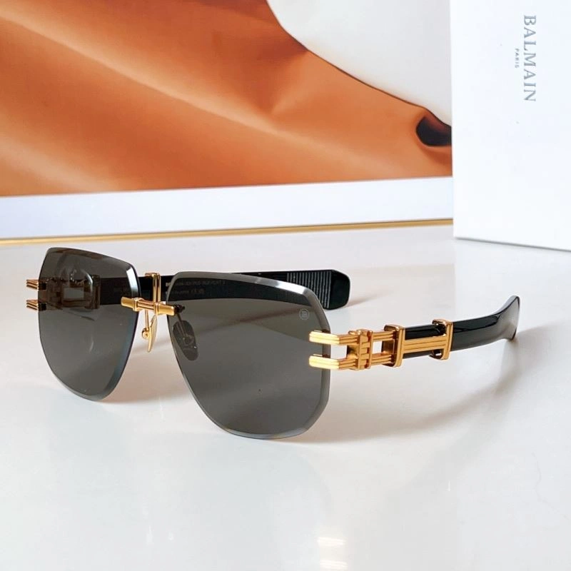 Balmain Sunglasses Functional 277041