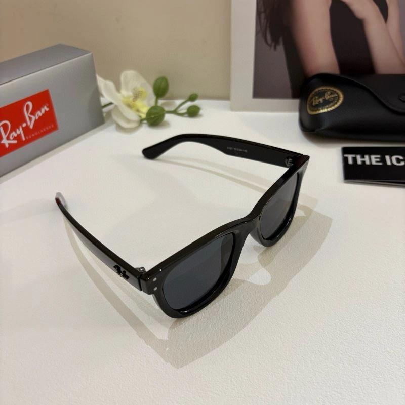 UrbanChic Bay Ban Sunglasses 282200