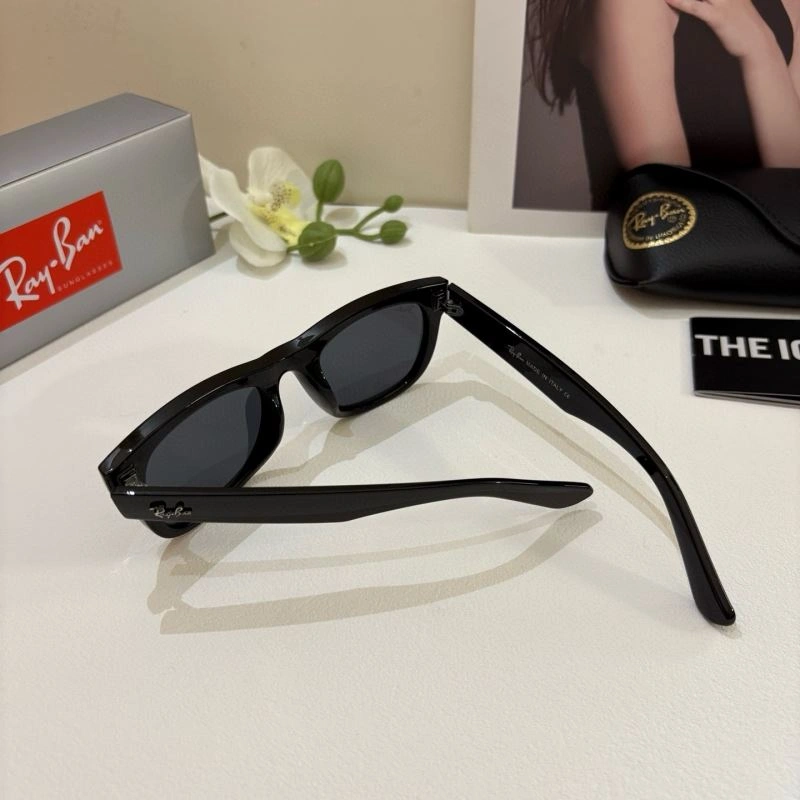 UrbanChic Bay Ban Sunglasses 282200