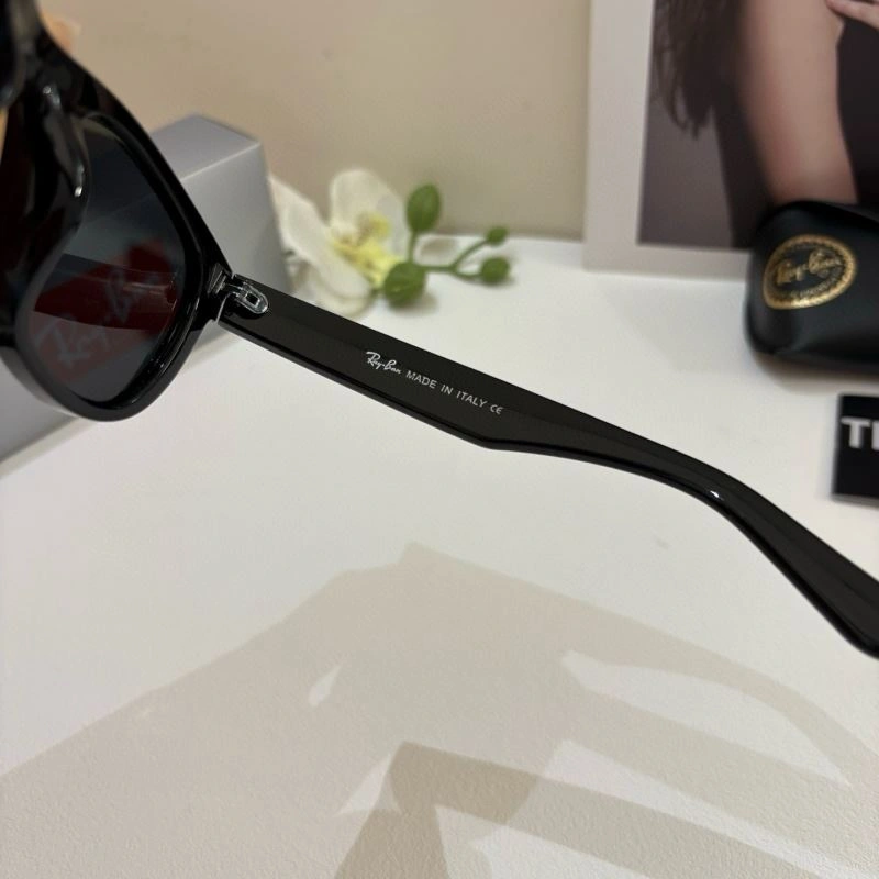 UrbanChic Bay Ban Sunglasses 282200
