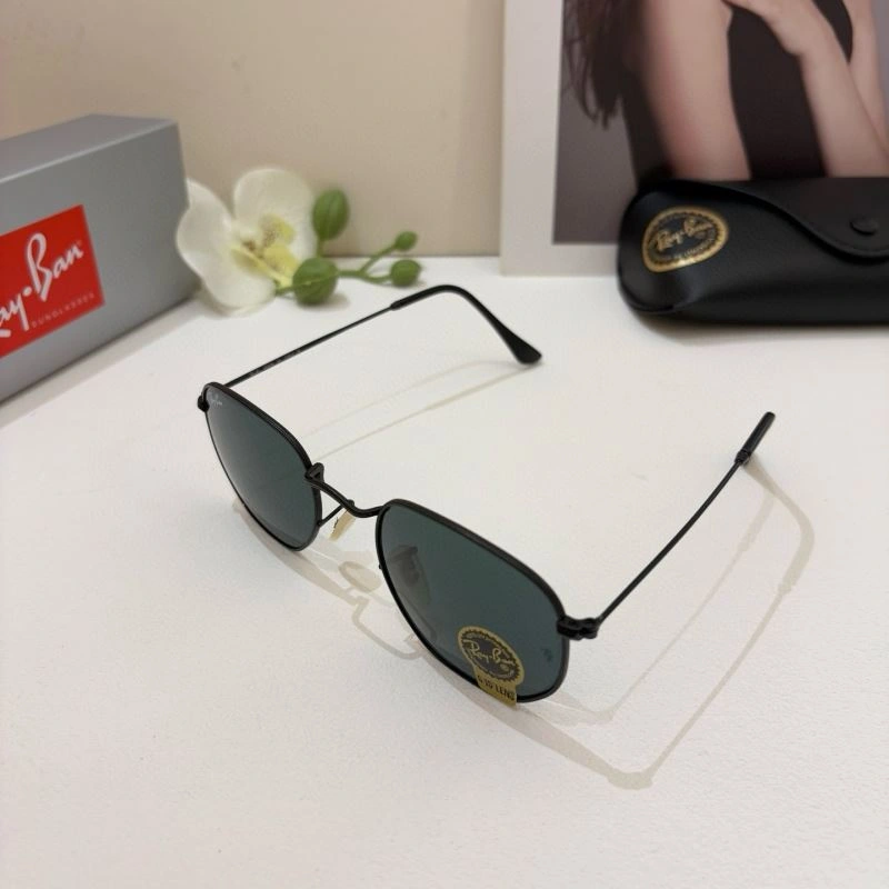 Chic Bay Ban Sunglasses 282181