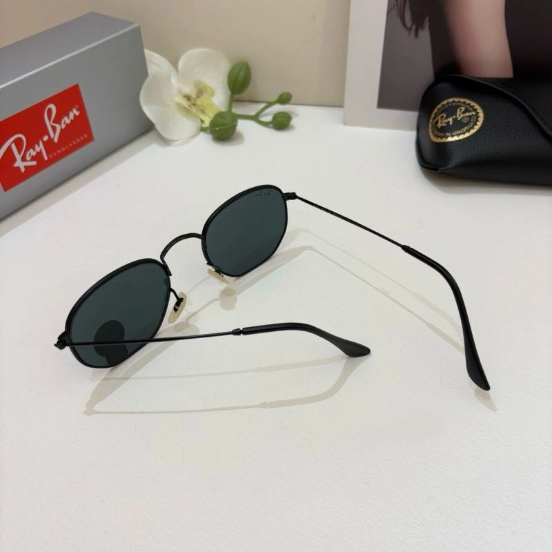 Chic Bay Ban Sunglasses 282181