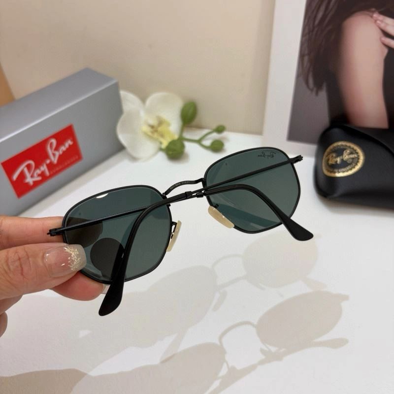Chic Bay Ban Sunglasses 282181