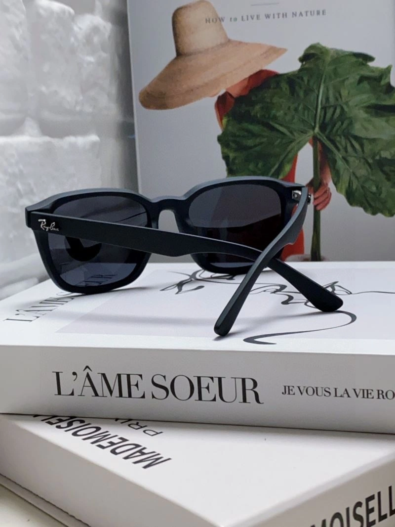 Casual Bay Ban Sunglasses 282224