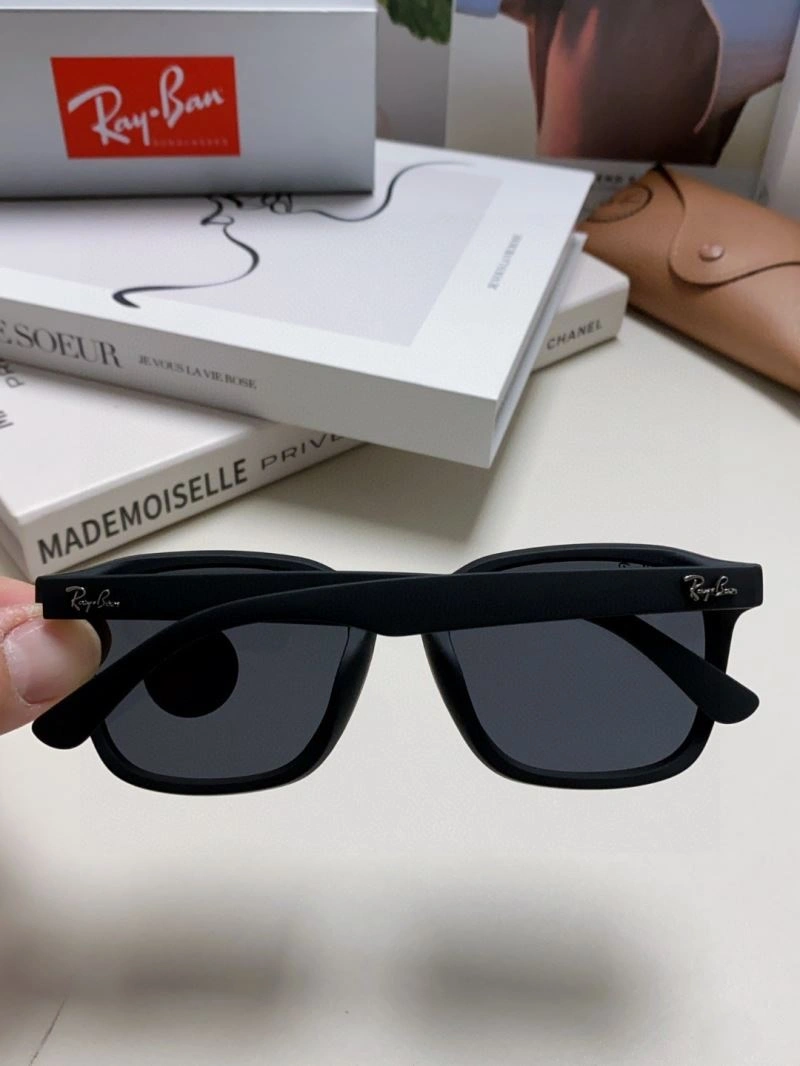 Casual Bay Ban Sunglasses 282224