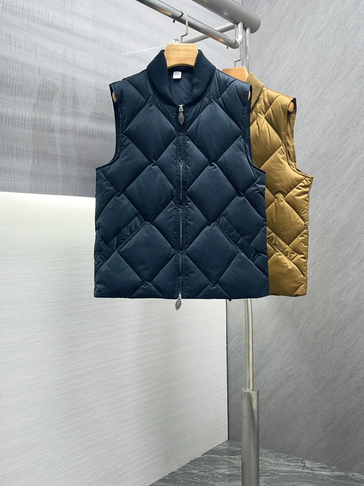 Versatile Berluti Down Jackets 165087