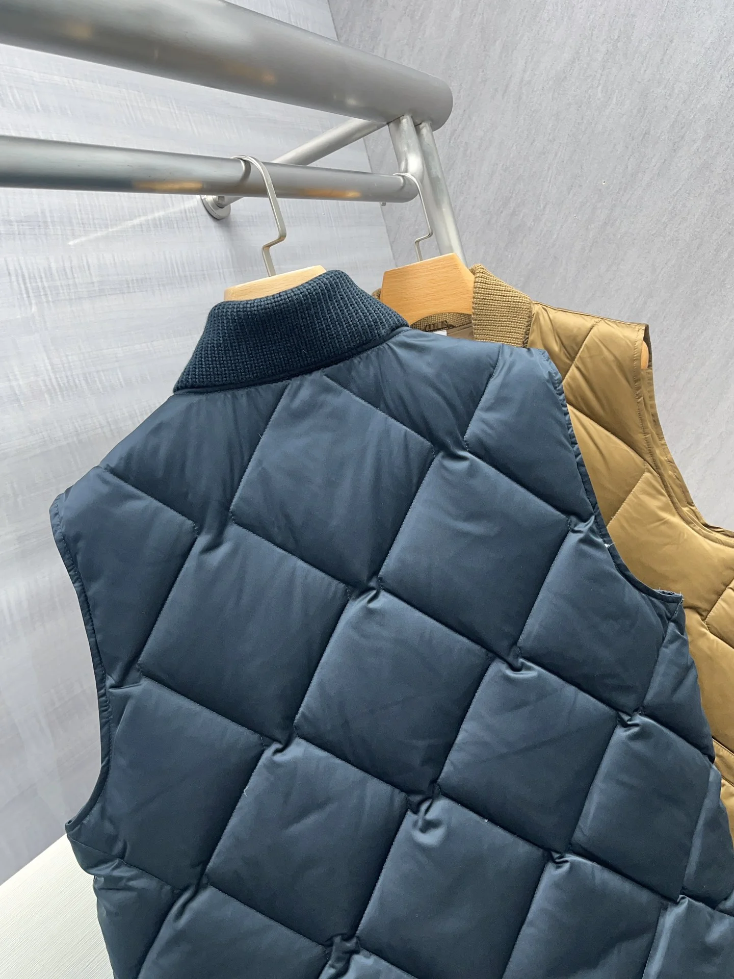 Versatile Berluti Down Jackets 165087