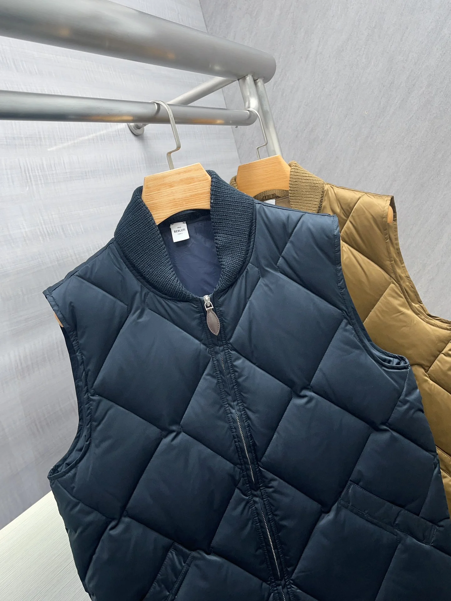 Versatile Berluti Down Jackets 165087