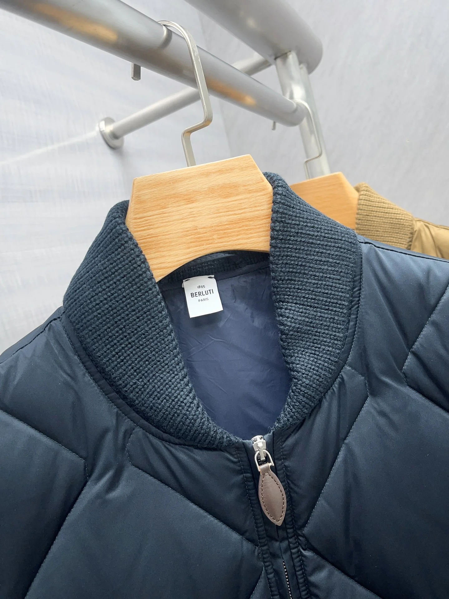 Versatile Berluti Down Jackets 165087
