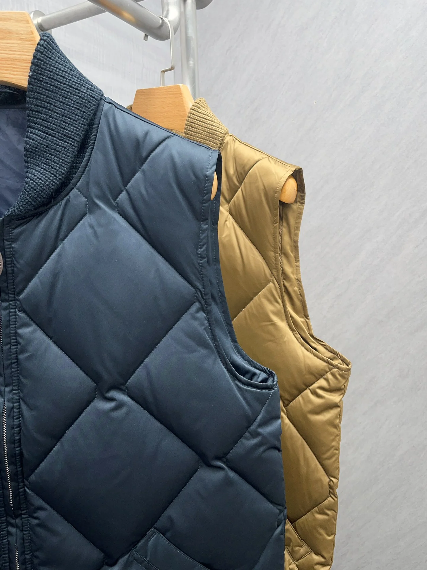 Versatile Berluti Down Jackets 165087