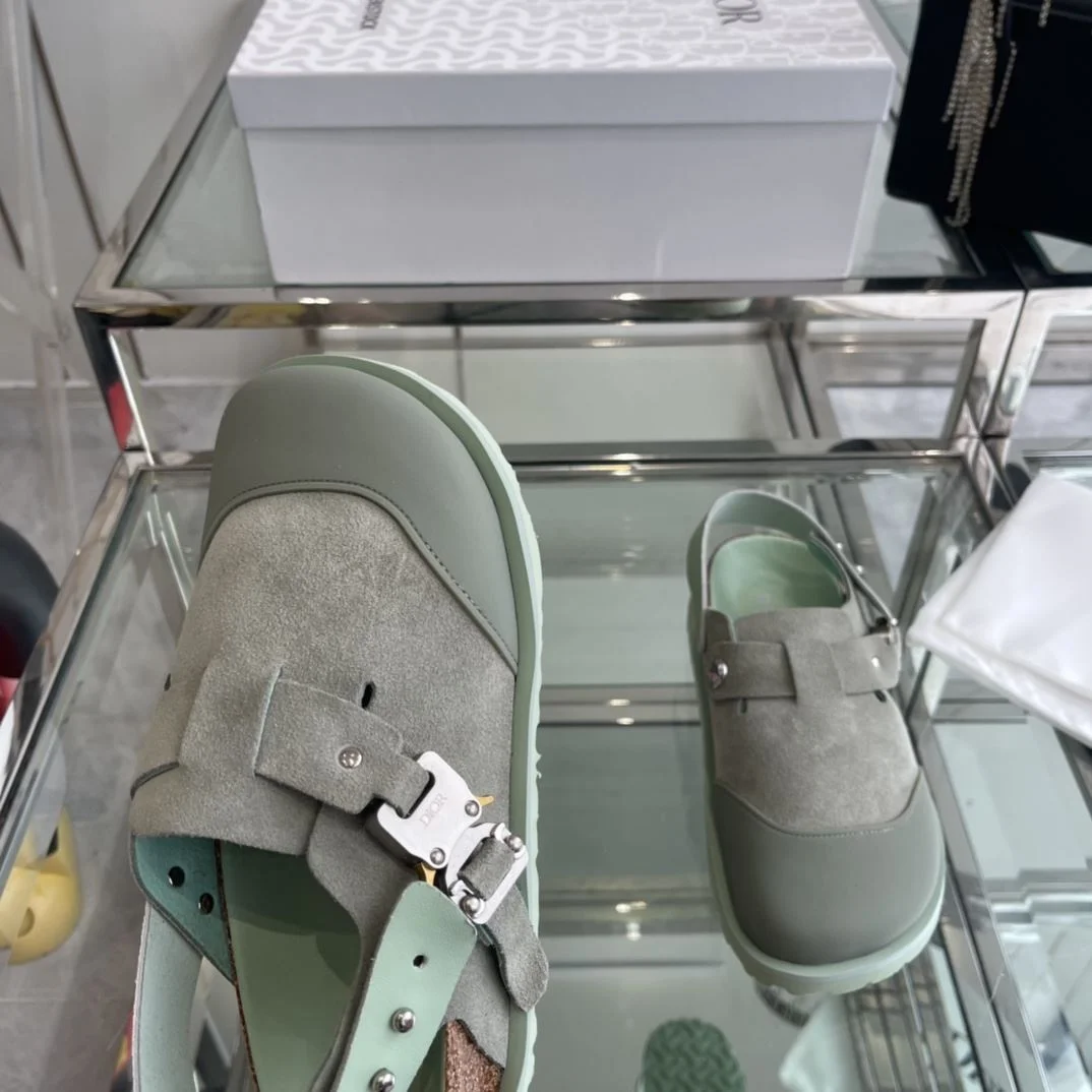 Birkenstock Sandals Trendy 8330