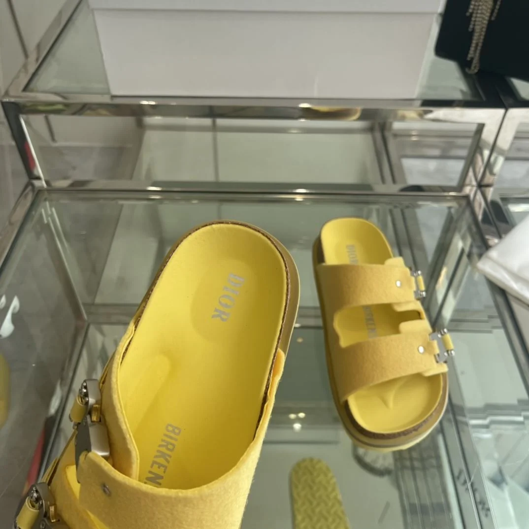 Birkenstock Sandals Vibrant 8334