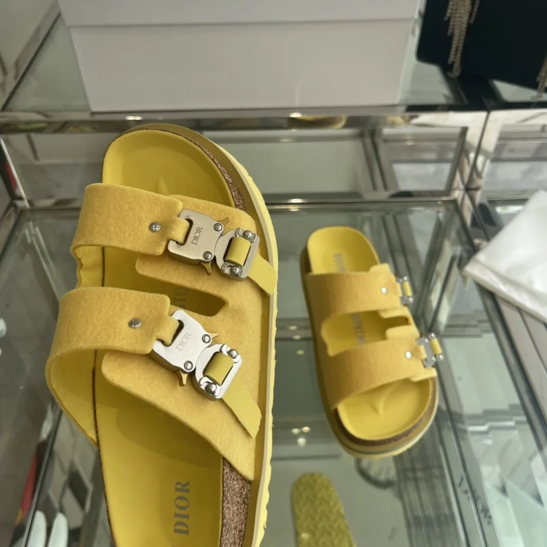Birkenstock Sandals Vibrant 8334